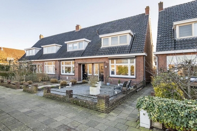 Papesteeg 55, Tiel
