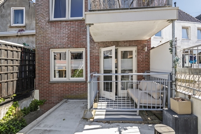 Plein 16, Tiel