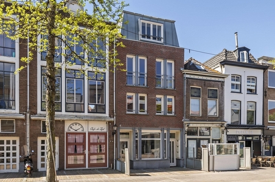Plein 16, Tiel