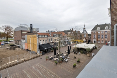 Plein 38 24, Tiel
