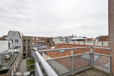 Plein 38 24, Tiel