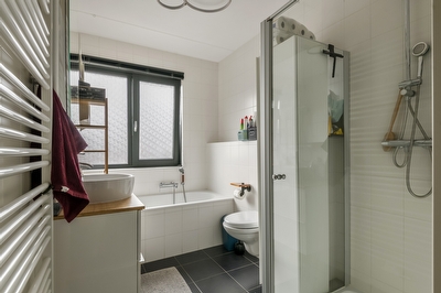 Roosjestin 12, Tiel