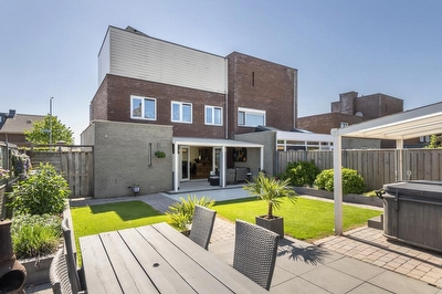 Ruisvoorn 9, Tiel