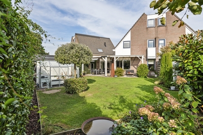 Sterappelhof 26, Maurik