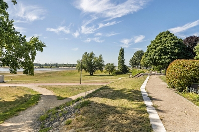 Tolhuiswal 1, Tiel